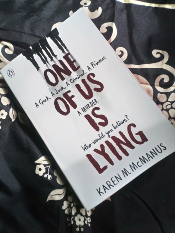 One Of Us Is Lying By Karen M. Mcmanus